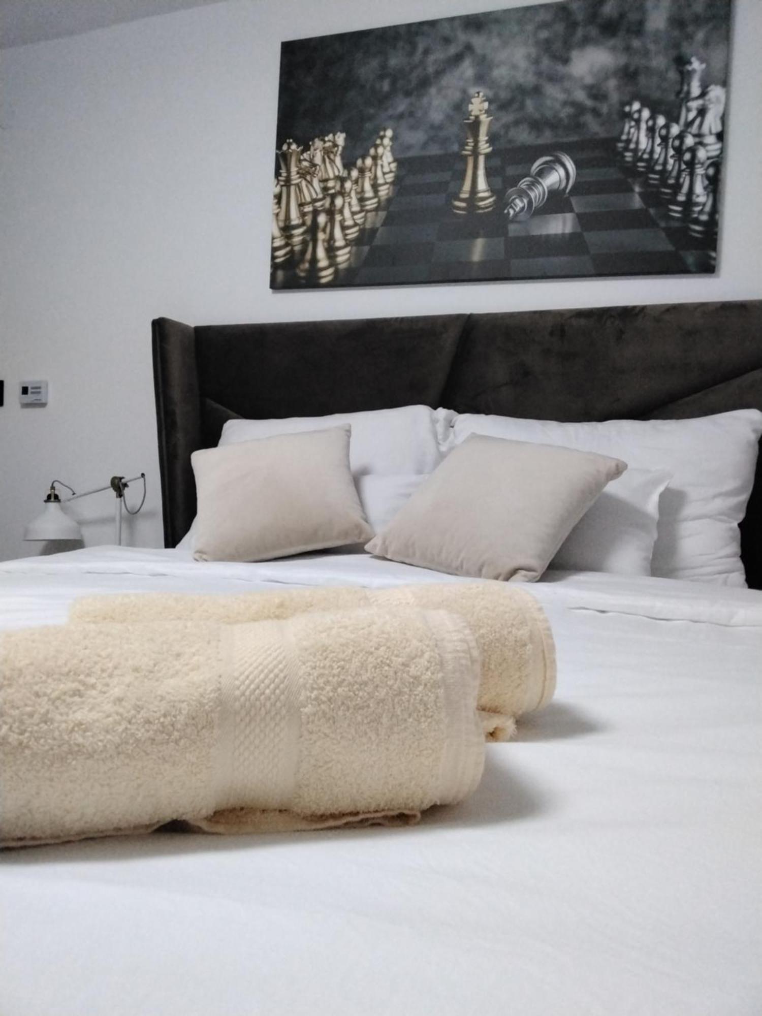 Sky Apartmani & Spa Leskovac  Oda fotoğraf