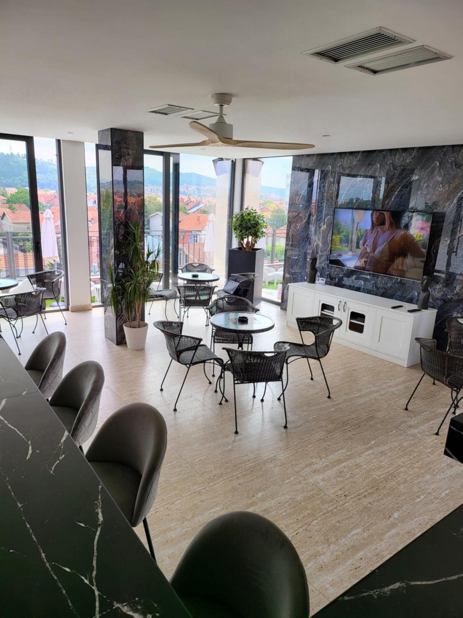 Sky Apartmani & Spa Leskovac  Oda fotoğraf